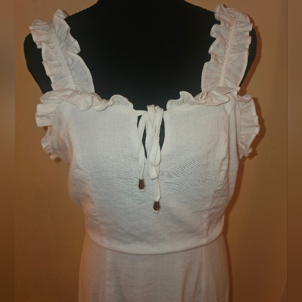 Cotton White Ruffle Sleeveless Dress - Picture 5 of 9